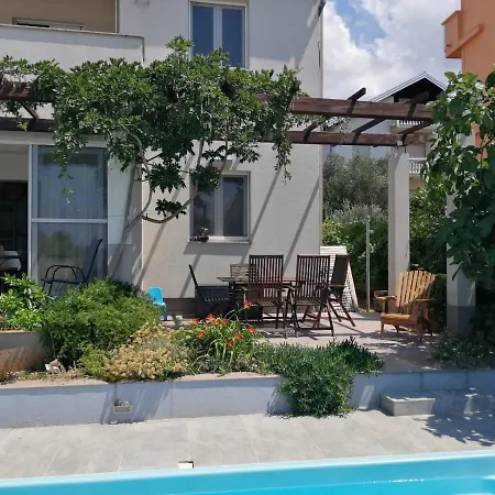 Villa Hana *